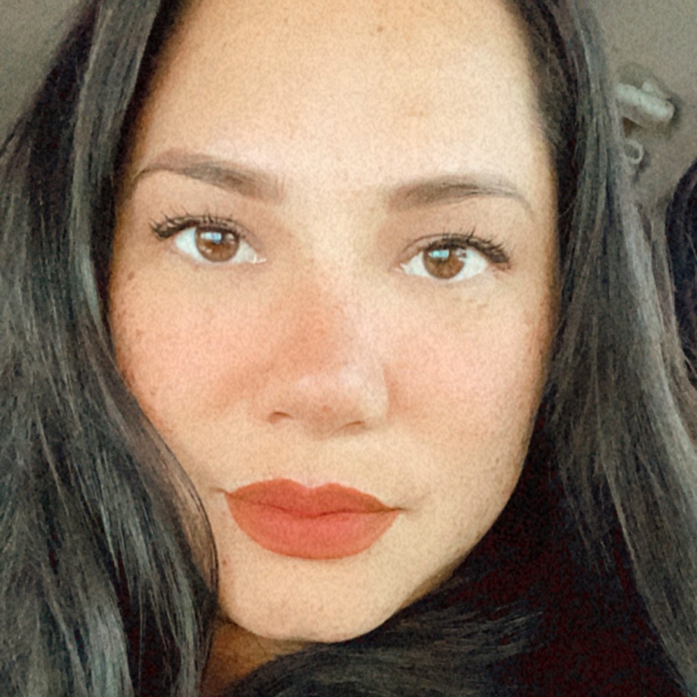 Meet your Posher, Desirae